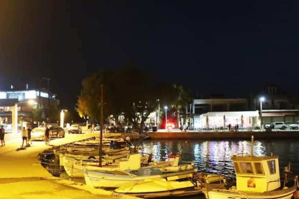 Πολυτελές Διαμέρισμα 3 Χαλκίδα-Παραλία Αυλίδος Paralia Avlidhos Eksteriør billede